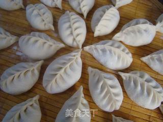 鲜虾芦笋水煎包的做法步骤:14