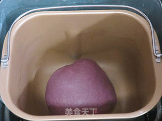 以假乱真滴小餐包。【紫薯面包】的做法步骤:7