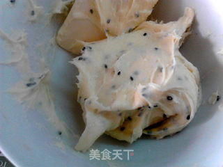 芝麻麻糬球的做法步骤:5