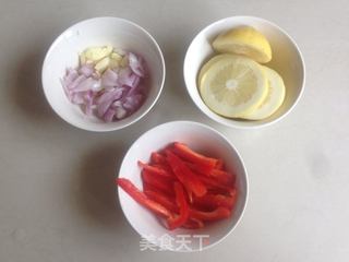 柠檬烤鱼的做法步骤:3