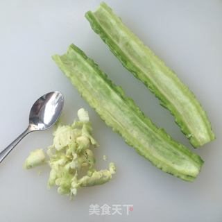 蜜汁凉瓜的做法步骤:3