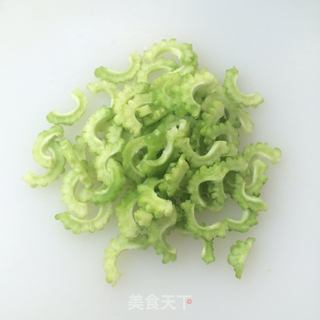 蜜汁凉瓜的做法步骤:4