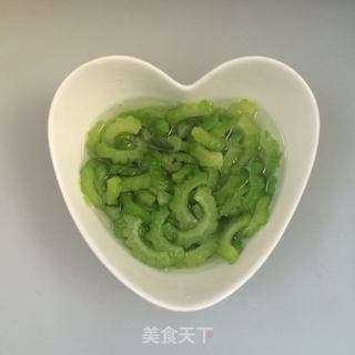 蜜汁凉瓜的做法步骤:11