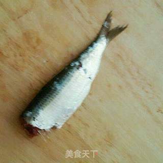 烧烤味无骨沙丁鱼的做法步骤:2