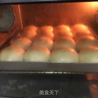 超软牛奶小餐包的做法步骤：9