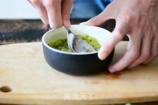 并不简单的小松菜奇异果汁的做法步骤:3