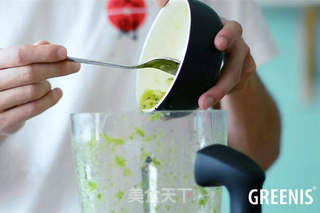 并不简单的小松菜奇异果汁的做法步骤:5