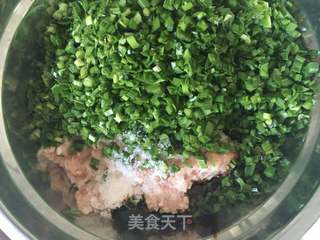 猪肉韭菜水饺的做法步骤:8