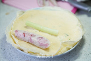 鱼肠蛋饼卷的做法步骤:11