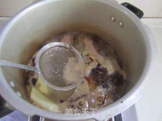 香辣卤鸭脖的做法步骤:7
