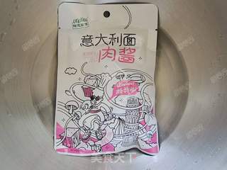 肉酱螺旋意面的做法步骤:7