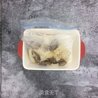 保鲜袋版的酱油肉蒸饭的做法步骤:5