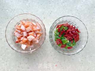 金银海鲜炒饭的做法步骤:2