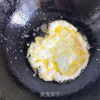 金银海鲜炒饭的做法步骤:7