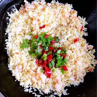 金银海鲜炒饭的做法步骤:11