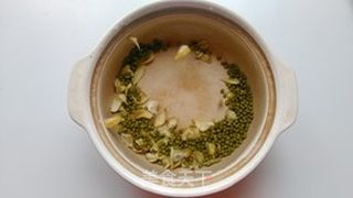百合绿豆汤的做法步骤:3
