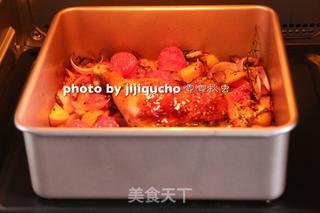 皮酥肉嫩,脆香多汁的法式烤鸡腿 #柏翠云智能蒸烤箱PE8289WT#的做法步骤:7