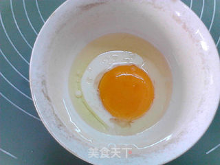 草莓法罗夫夹心软饼的做法步骤:3