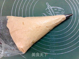 草莓法罗夫夹心软饼的做法步骤:11