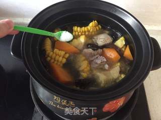 三色排骨汤的做法步骤:11