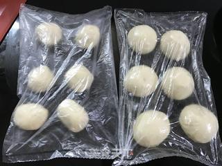 彩色螺旋蛋黄酥的做法步骤：3