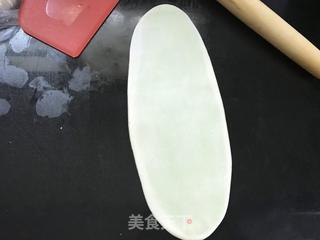 彩色螺旋蛋黄酥的做法步骤：8