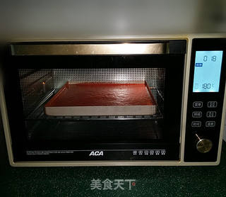 红丝绒蛋糕卷的做法步骤:13