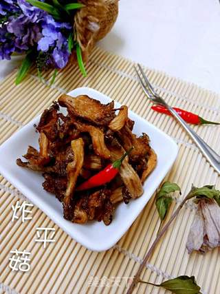 炸平菇的做法步骤:14