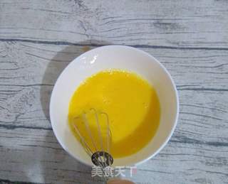 牛奶蒸鸡蛋的做法步骤:2