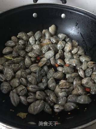 蒜香花蛤的做法步骤:6