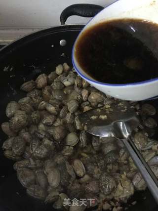 蒜香花蛤的做法步骤:9