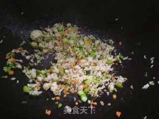 西兰花炒饭的做法步骤:5