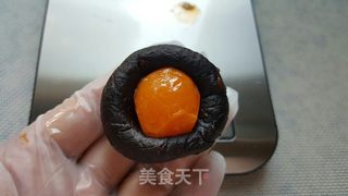 黄油版三色蛋黄酥的做法步骤:15