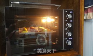 黄油版三色蛋黄酥的做法步骤:25