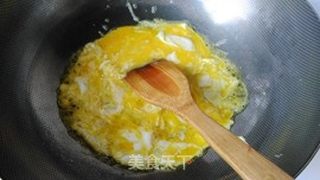 牛肉芹菜蛋炒饭的做法步骤:4