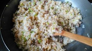 牛肉芹菜蛋炒饭的做法步骤:8