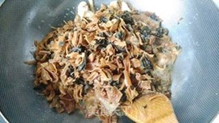 梅干菜烧肉的做法步骤:8