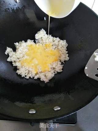 金包银蛋炒饭的做法步骤:5