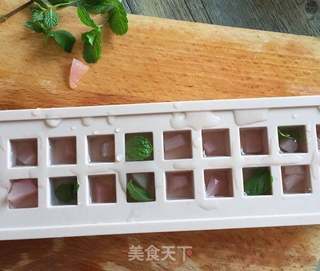 蜜桃多多冰饮的做法步骤:6