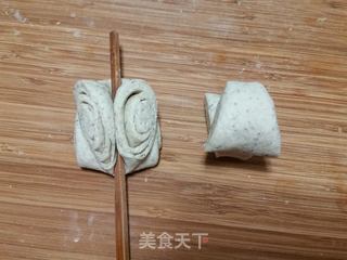 豆渣花卷的做法步骤：7