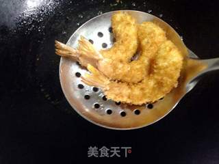 黄金凤尾虾的做法步骤:11