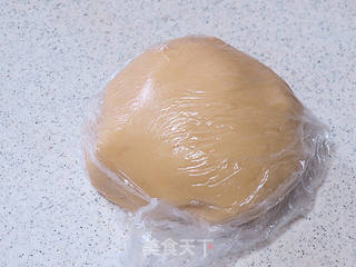 月饼季之【广式莲蓉蛋黄月饼】的做法步骤:3