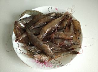 锡纸烤大虾的做法步骤：1