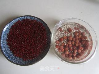 红豆薏米莲子羹的做法步骤:2