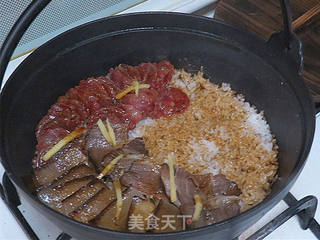 人气腊味料理【广式腊味煲仔饭】的做法步骤：8