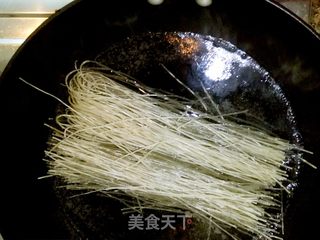 香辣五色炒薯粉#懒人简餐#的做法步骤:6