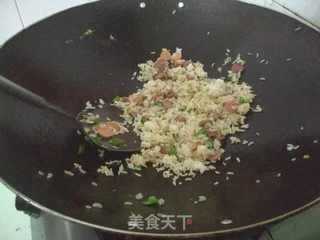 蛋肠炒饭的做法步骤:6