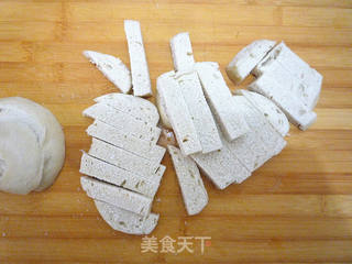 香酥反沙馒头条的做法步骤:2