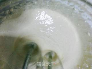 自制蛋黄牛奶冰激凌的做法步骤:4