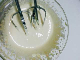 自制蛋黄牛奶冰激凌的做法步骤:5